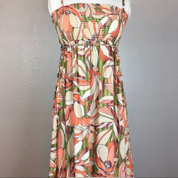 Lulus Dresses & Skirts - Lulu’s Floral Maxi Dress in Size Medium EUC